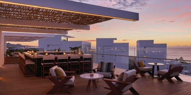 Los Cabos da una bienvenida en las puertas del paraíso