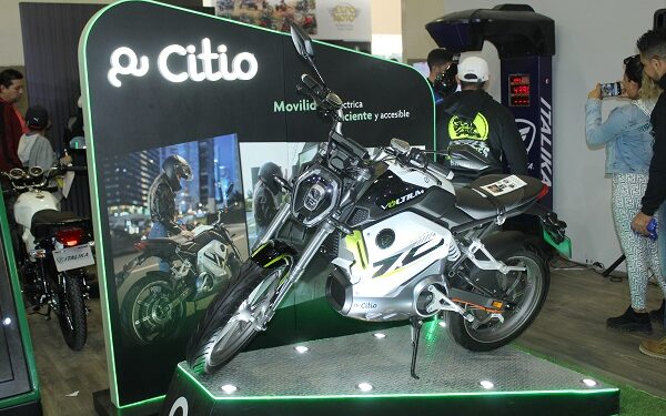 Ofrecen las motocicletas eléctricas un ahorro de 28% frente a las de combustión.