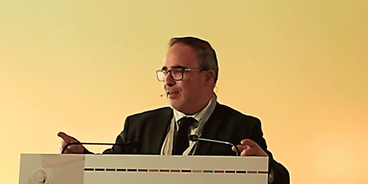 Martín Simón invita a avanzar en sostenibilidad y digitalización para modernizar el destino y la oferta turística de la región