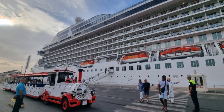 Más de 20 cruceros llegaran a Almería en 2023