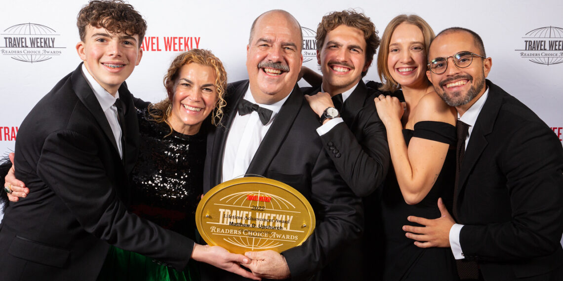 Matthew D. Upchurch, Presidente y Director de Virtuoso® recibió, El Premio a la su trayectoria Travel Weekly 2022