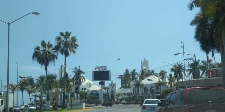 Mazatlán saturado por turistas duranguenses –