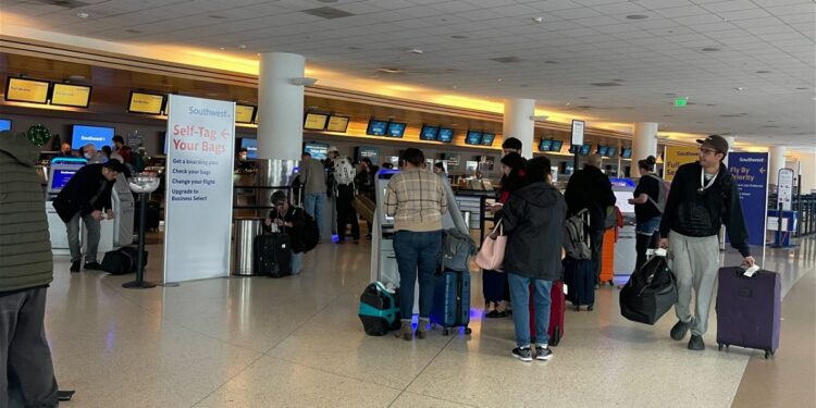 Miles de personas se están preparando para sus viajes decembrinas – KION546