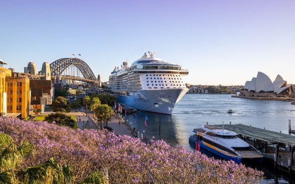 Ovation of the Seas de Royal Caribbean cancela escalas por problemas de propulsión