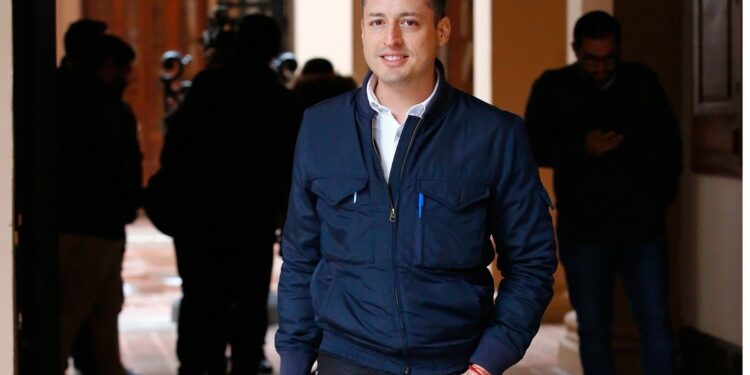 PAN Monterrey acusa a Colosio Riojas de viajar para armar campaña política