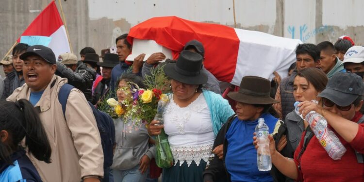 Protestas en Perú EN VIVO: Caos y violencia desmedida en Arequipa, Apurímac y Lima deja siete muertos y decenas de heridoss