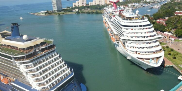 Puerto Vallarta recibirá en diciembre 26 arribos de cruceros