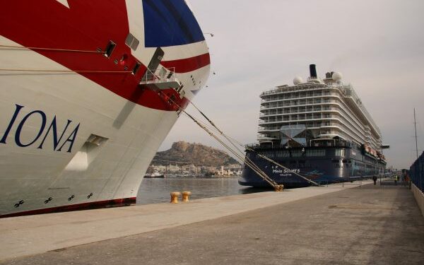 Puerto de Alicante se encamina a establecer nuevo récord de cruceristas en 2022