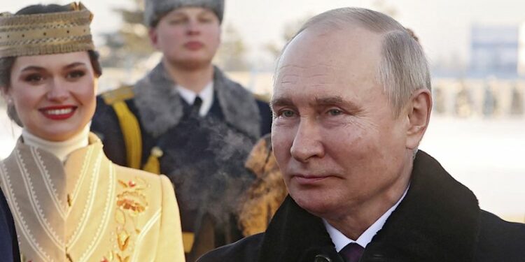 Putin llega a Bielorrusia ante creciente temor de que involucre a Minsk en la guerra