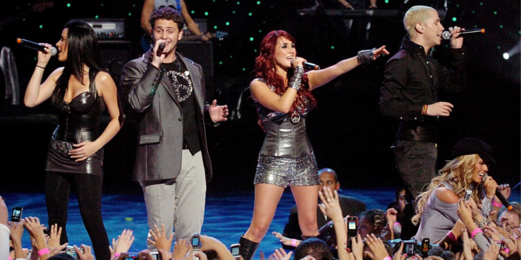 RBD confirmó su reencuentro con “Soy Rebelde World Tour”. (Captura)