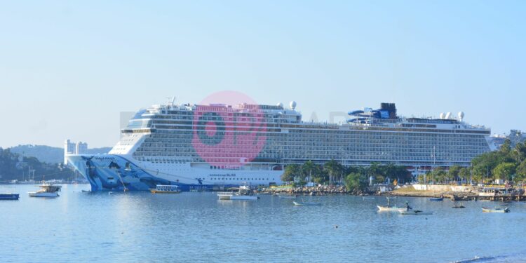 Recibe Acapulco a su sexto crucero de la temporada con más de 4 mil personas 