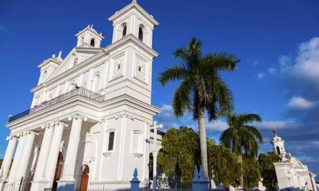 Revista Forbes destaca que El Salvador está entre los principales destinos a visitar durante el 2023 – Diario La Página