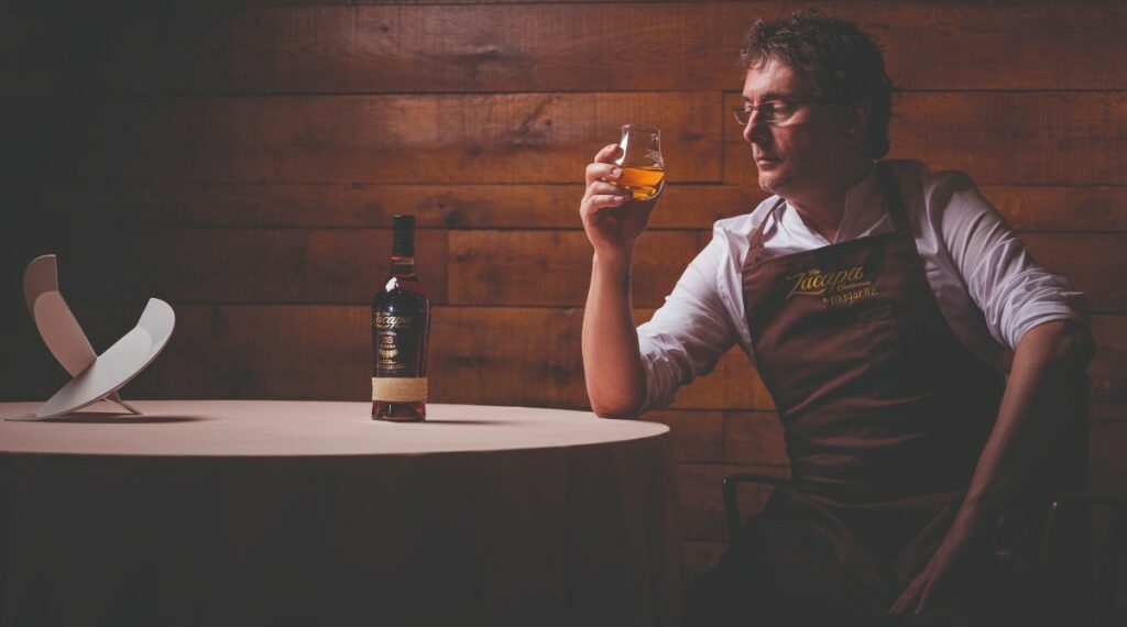 Ron Zacapa encumbra las sobremesas más solidarias