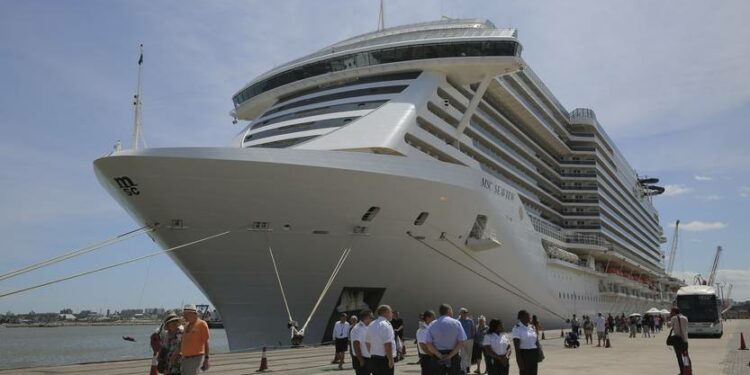Se lanzó la temporada de cruceros en el puerto de Montevideo | la diaria