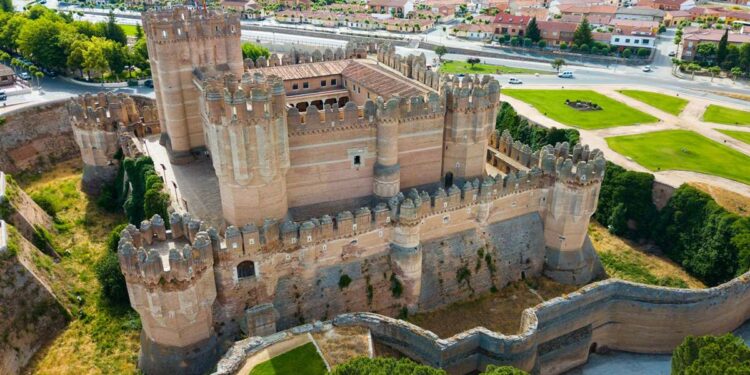 Seis de los castillos más impresionantes de Segovia