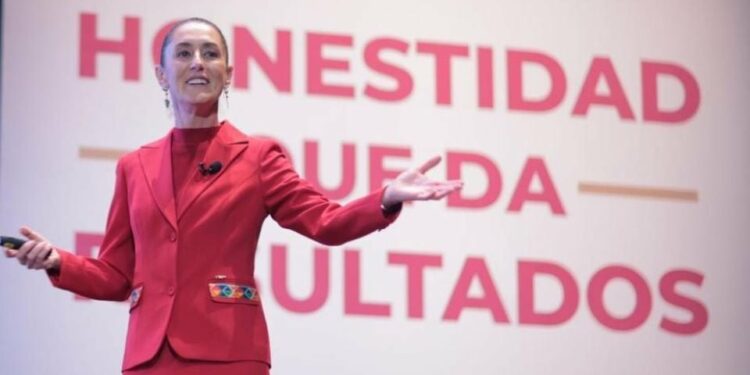 Sheinbaum presume austeridad, seguridad y vivienda en informe