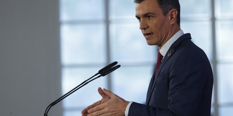 Spain axes VAT of basic foods in third raft of anti-crisis measures