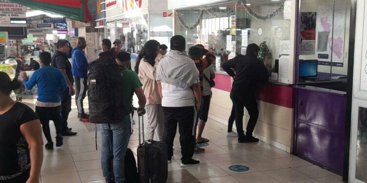 Tacna: Se reanudan viajes interprovinciales pero pasajes se venden hasta en 250 soles | EDICION