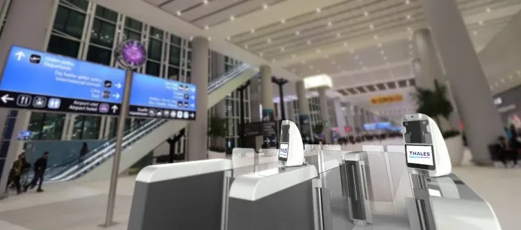 Thales consolida su oferta de fronteras y viajes con el nuevo pod biométrico polimodal