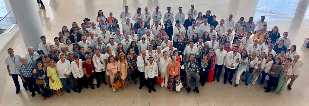 Miguel Torruco toma protesta al Comité Ejecutivo Nacional de la Asociación Mexicana de Hoteles y Moteles
