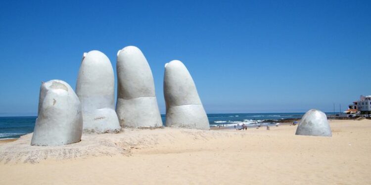 Uruguay: los 5 destinos con playa preferidos por los argentinos para veranear - Mundo - Descubrí