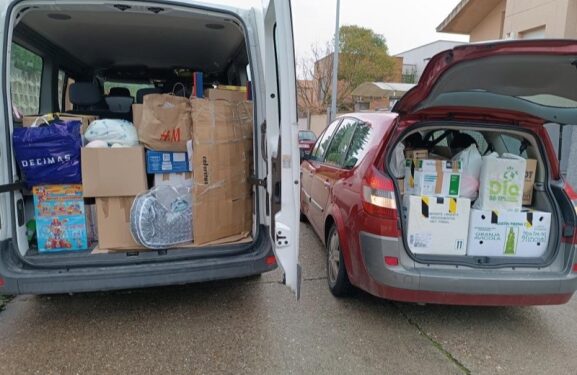 Vehículos y viajes llenos de solidaridad vecinal gracias a la campaña benéfica organizada por Acomunidad - SALAMANCArtv AL DÍA