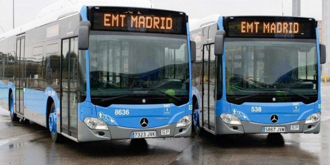 Viajar en autobús de EMT será gratis este lunes por la vuelta del Puente de la Constitución