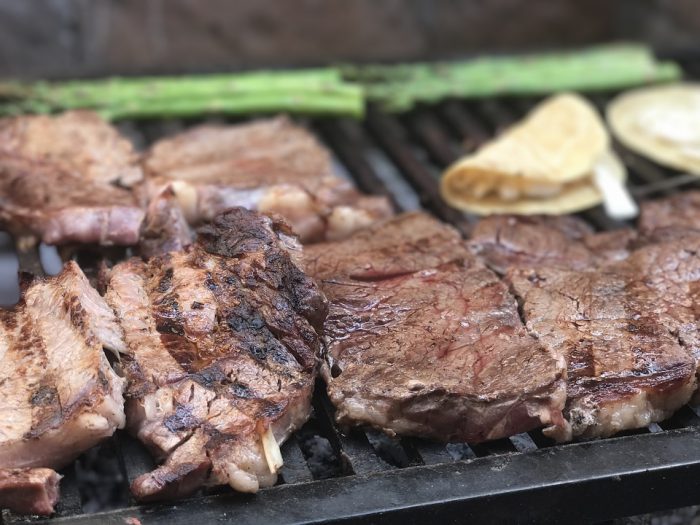 Cierra el año al estilo regio: 10 costumbres neoleonesas para esta Navidad y Año Nuevo