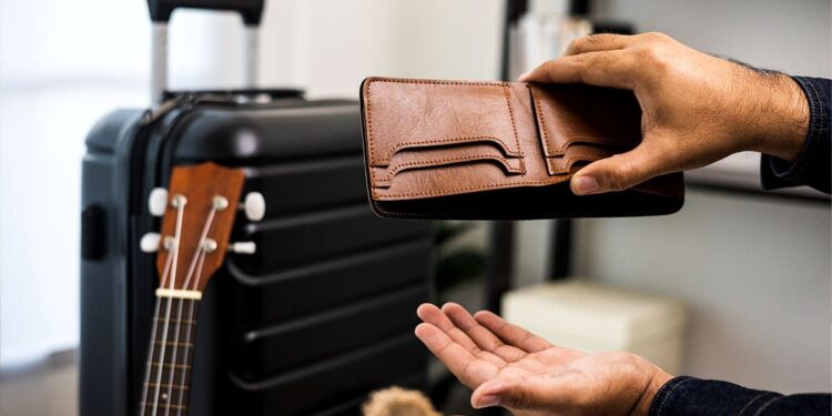 ¿Planea salir de vacaciones? Siga estos consejos para no afectar su bolsillo