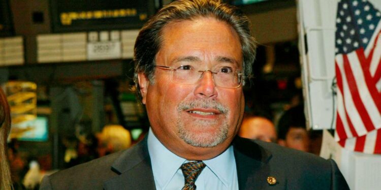 ¿Quién es Micky Arison, heredero de Carnival, la empresa de cruceros más grande del mundo? – El Financiero