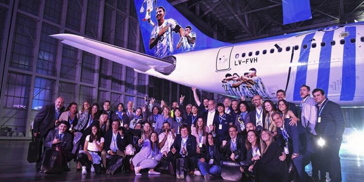 Aerolíneas Argentinas agregó vuelos para sumar los contingentes a medida que la selección avanzó en el Mundial de Qatar