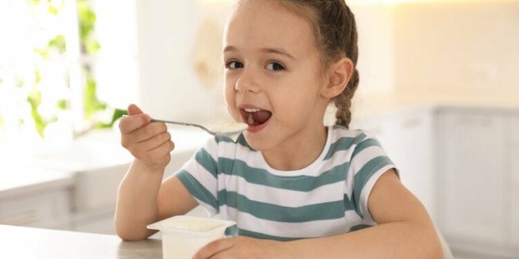 12 botanas saludables para dar a tu hijo
