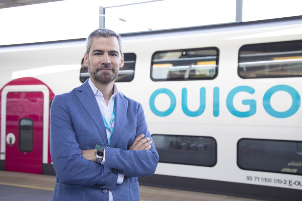 La movilidad por ferrocarril, mar y aire: un pilar económico en España rumbo a su total recuperación 2 Federico Pareja Ouigo