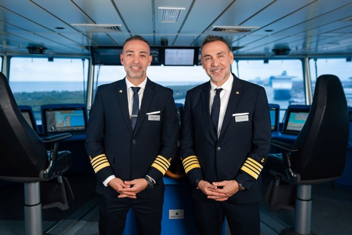 Los hermanos Dimitrios y Tasos Kafetzis serán los capitanes del crucero Celebrity Ascent