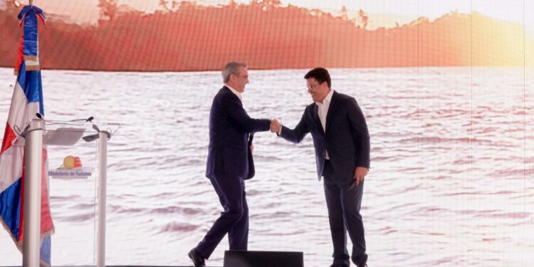 Abinader y Collado promueven turismo con primeros roadshow del año en EEUU - Noticias de turismo