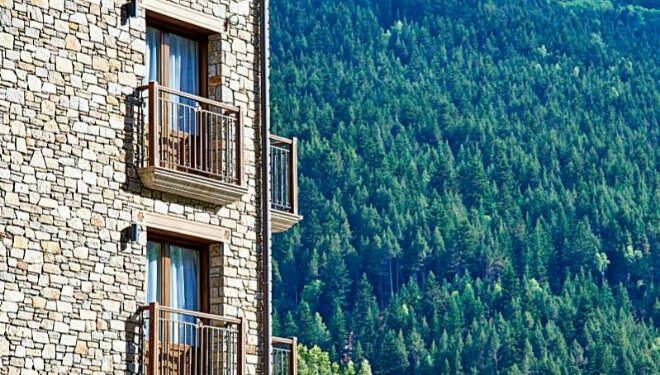 Fachada del Serras Andorra.