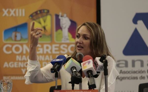 Agencias de viaje prevén golpe al turismo en Colombia por fortalecimiento del dólar | Economía