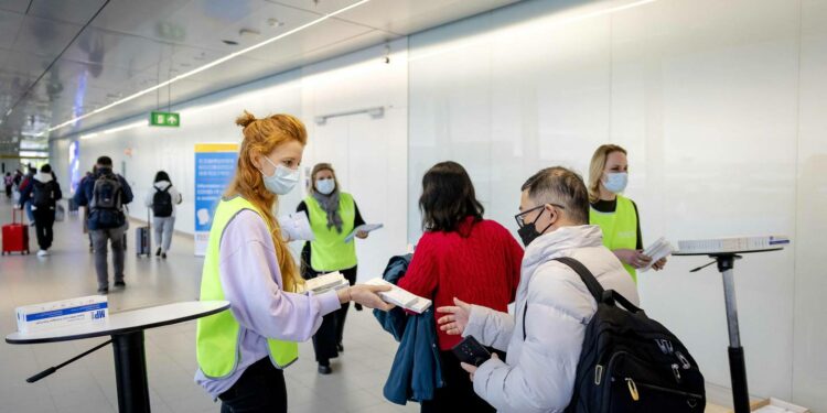 Alemania y Bélgica “desaconsejan” viajes a China no indispensables ante ola de covid