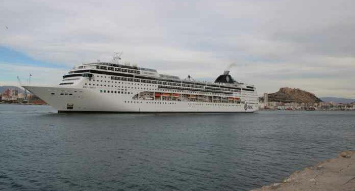 Alicante volverá a ser puerto de embarque para el crucero MSC Lirica esta temporada