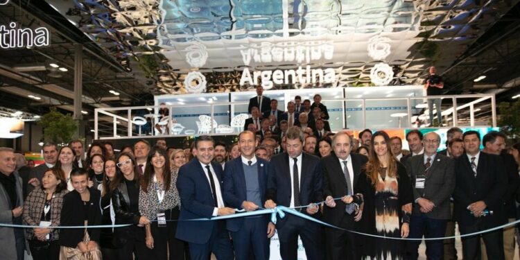 Argentina se posicionó en Fitur como uno de los stands más visitados por los turistas internacionales | Luego de ser campeones mundiales