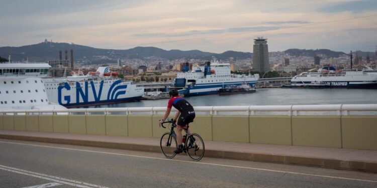 Barcelona Oberta acuerda colaborar con líneas de cruceros para potenciar un turismo "responsable"