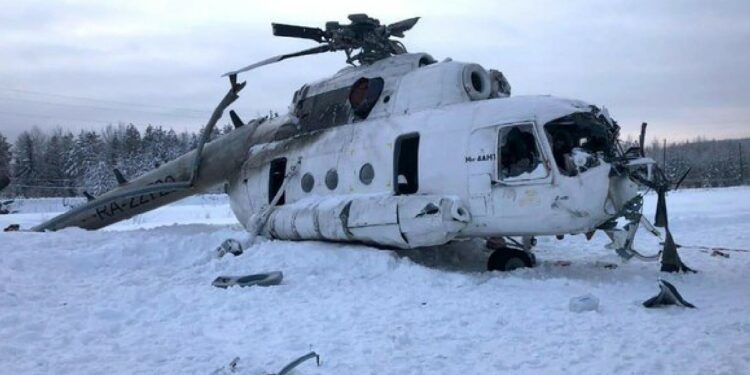 Cae helicóptero Mi-8 usado en viajes de Putin; hay heridos