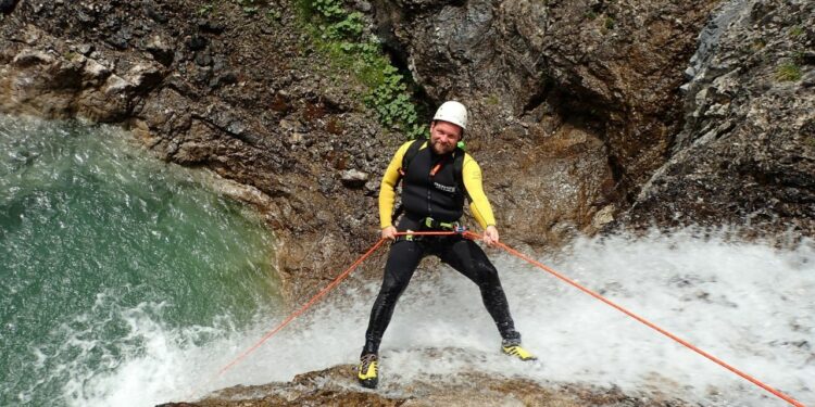 Cascada de Texolo, el sitio ideal para vivir aventuras extremas en Veracruz