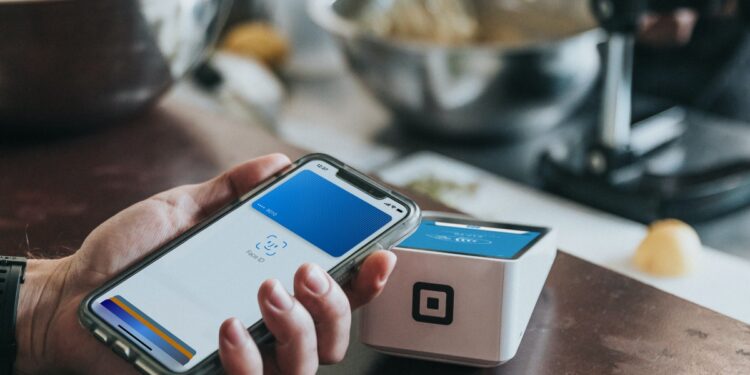 Claves para adaptar la hostelería a los nuevos métodos de pago