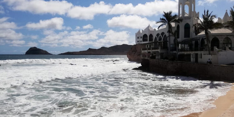 Coahuila. Pese violencia, laguneros no cancelan viajes a Mazatlán