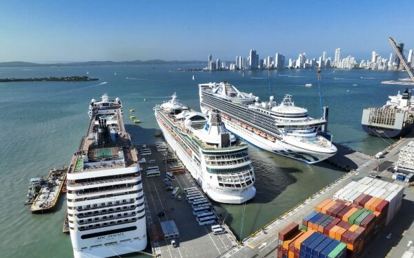 Colombia: Fin de semana con cinco cruceros en Puerto de Cartagena