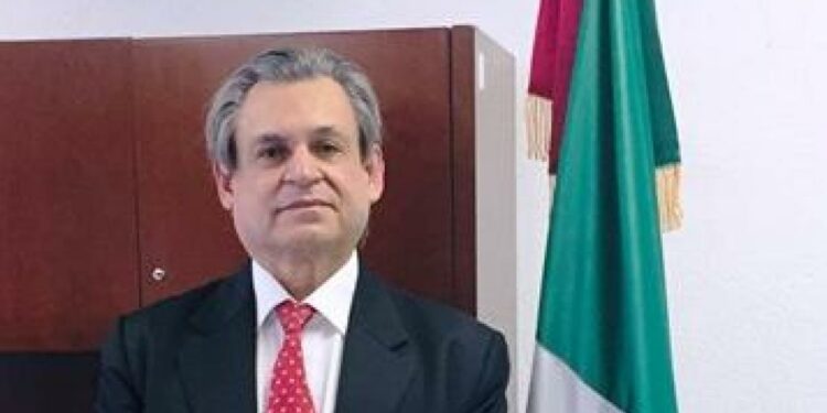 Comar admite crisis; “nos ven como agencia de viajes”