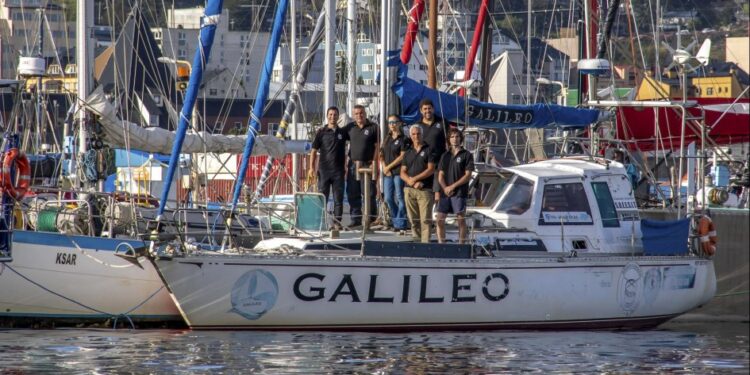 Comienza travesía en velero desde Ushuaia hasta el Cabo de Hornos en homenaje al crucero Belgrano - Actualidad