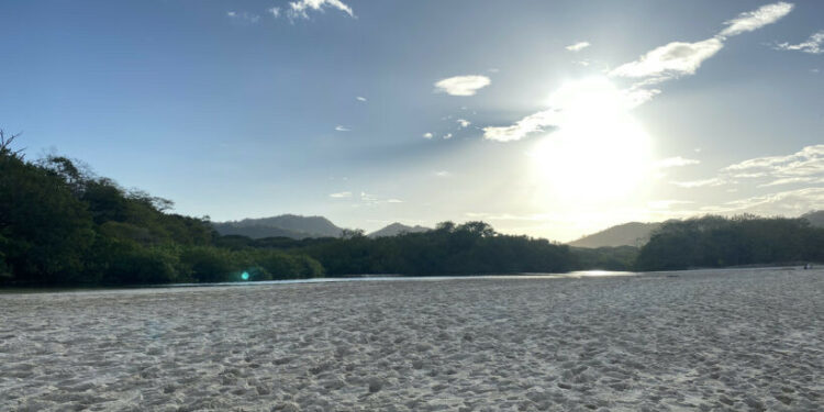 Conchal calificada como la mejor playa del mundo