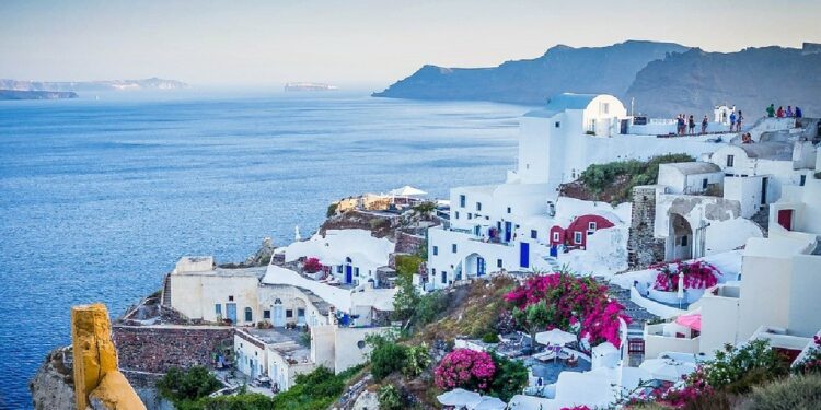 Conoce qué tan seguro es viajar a Grecia y qué es lo más bonito